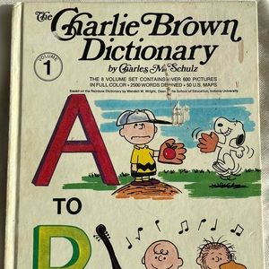 📚CHARLIE BROWN DICTIONARY BOOK VINTAGE SNOOPY A & B LETTERS📚